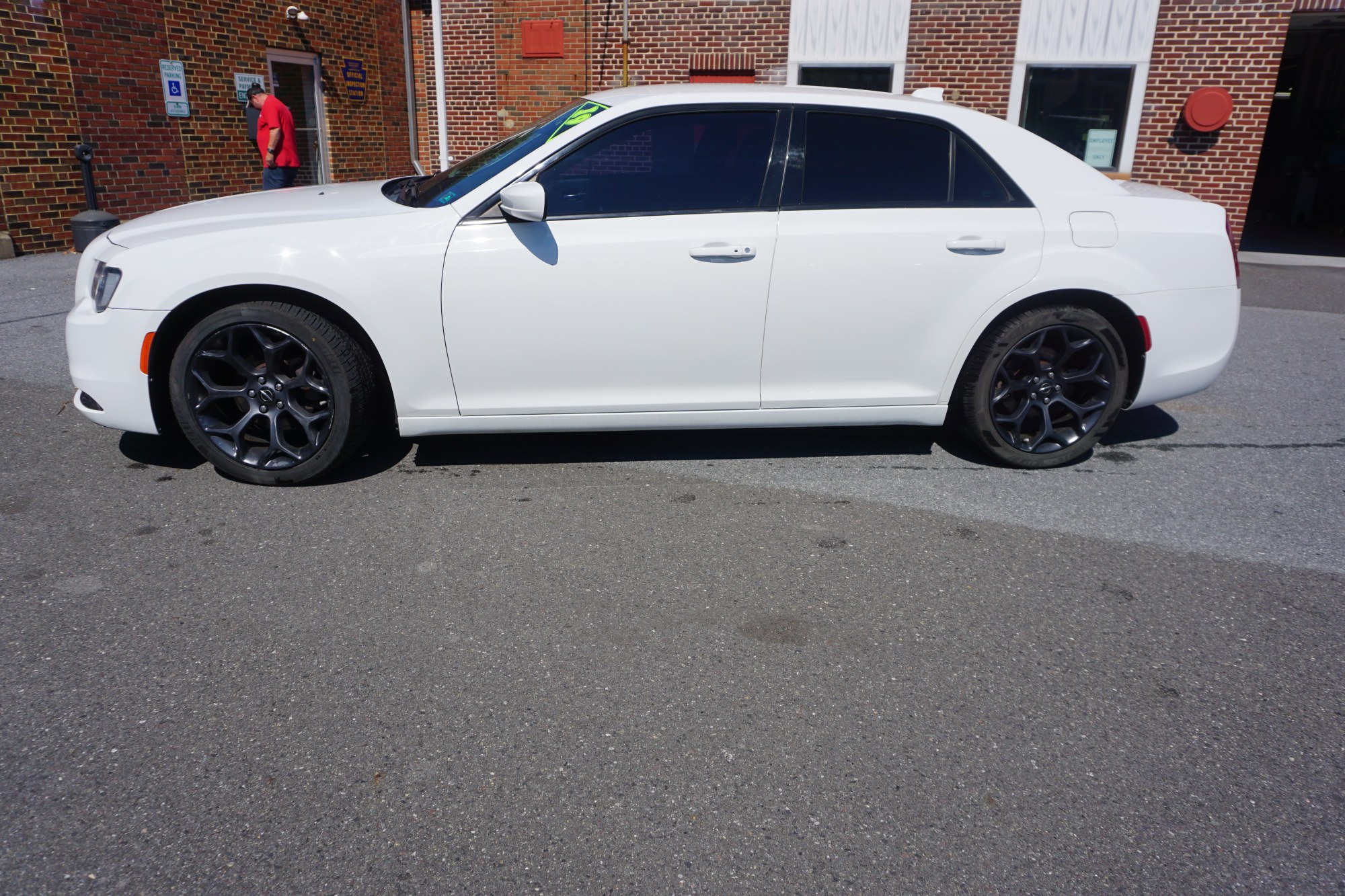 photo of 2019 CHRYSLER 300 300S