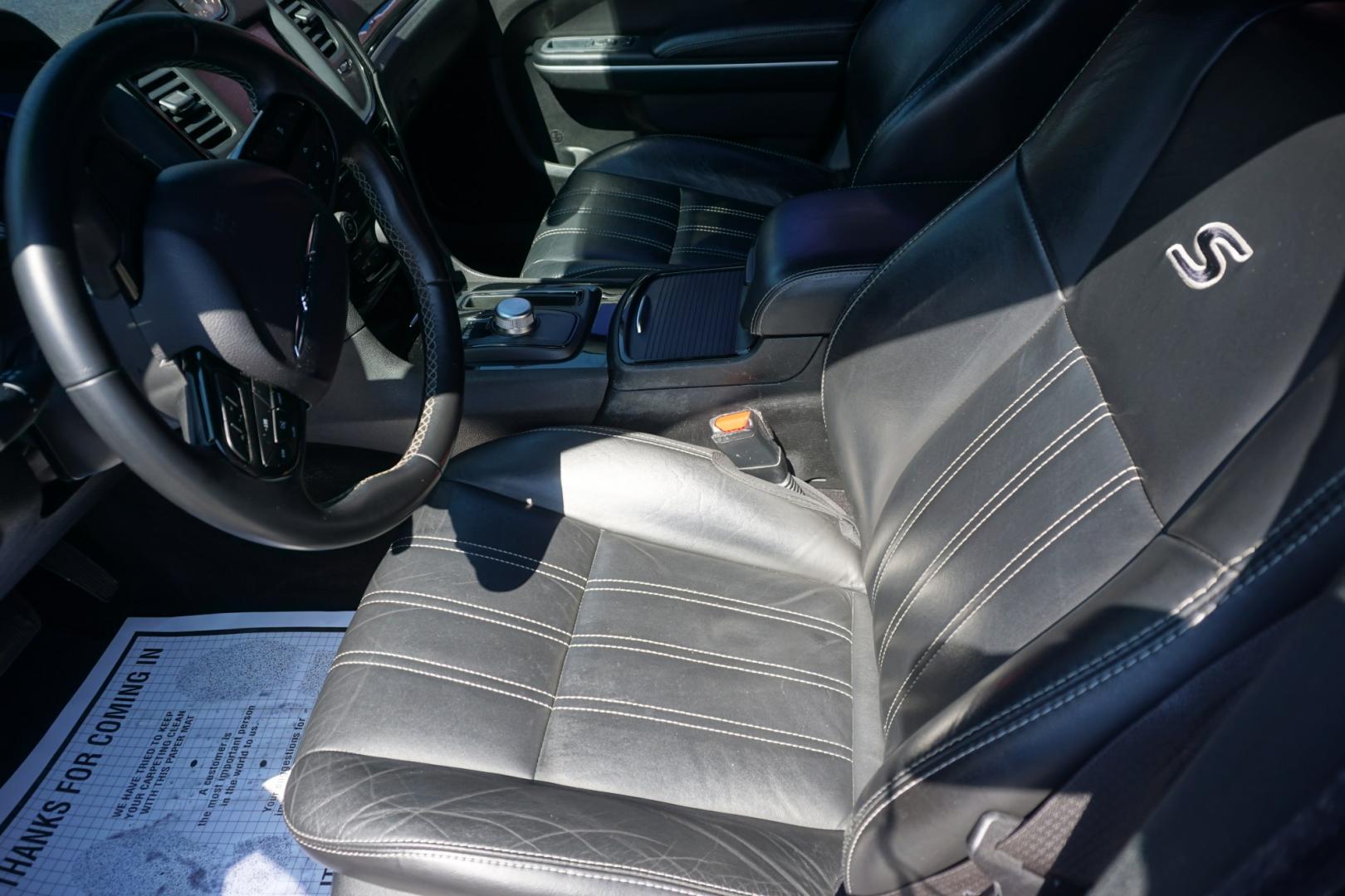 2019 WHITE CHRYSLER 300 300S (2C3CCABG3KH) with an 3.6L V6 engine, AUTOMATIC transmission, located at 312 Centre Ave, Schuylkill Haven, PA, 17972, (570) 593-5278, 40.638130, -76.177383- Photo#21