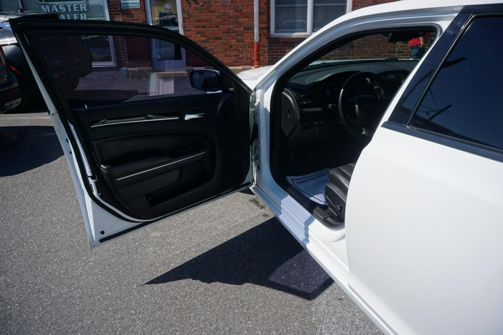 2019 WHITE CHRYSLER 300 300S (2C3CCABG3KH) with an 3.6L V6 engine, AUTOMATIC transmission, located at 312 Centre Ave, Schuylkill Haven, PA, 17972, (570) 593-5278, 40.638130, -76.177383- Photo#24
