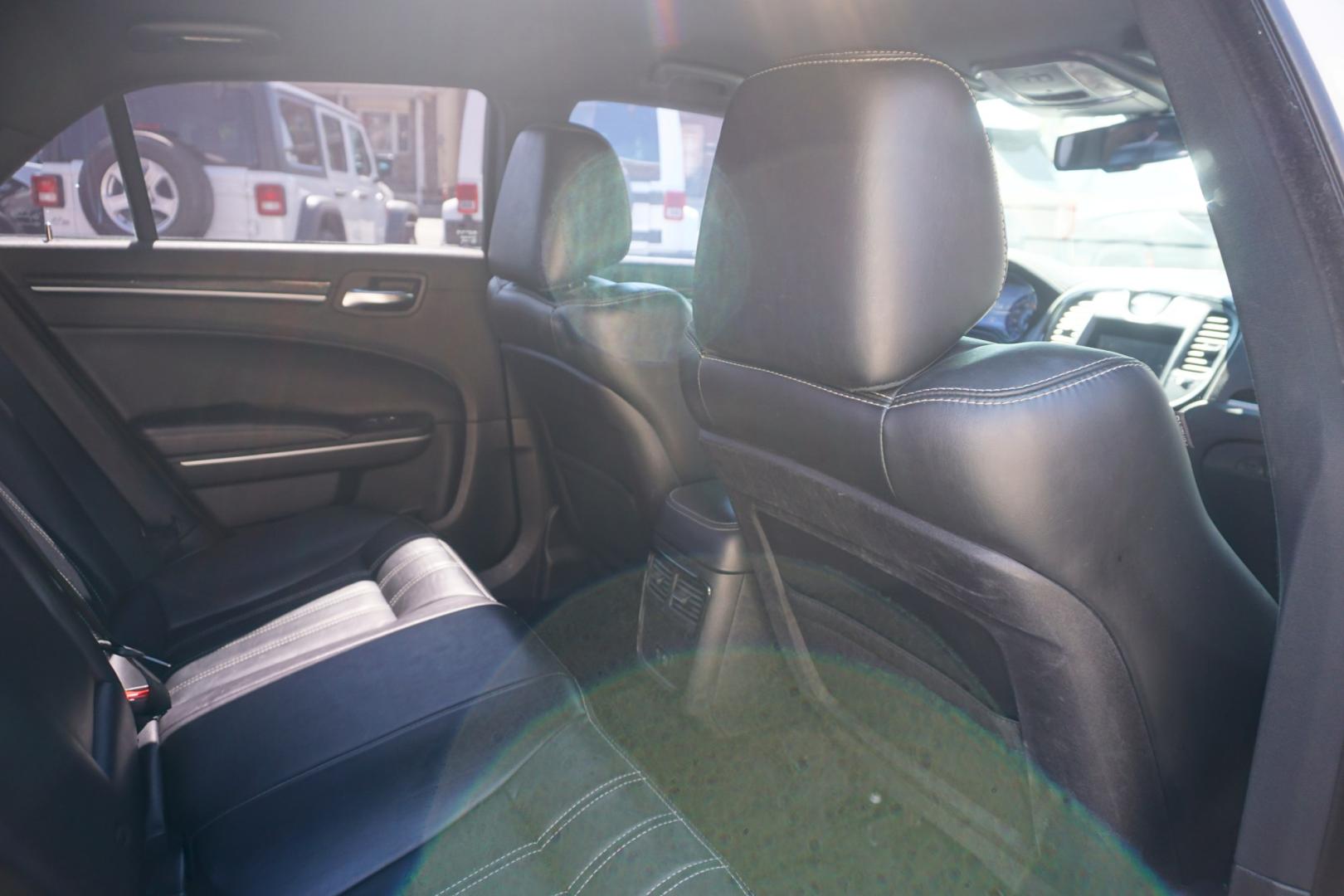 2019 WHITE CHRYSLER 300 300S (2C3CCABG3KH) with an 3.6L V6 engine, AUTOMATIC transmission, located at 312 Centre Ave, Schuylkill Haven, PA, 17972, (570) 593-5278, 40.638130, -76.177383- Photo#32