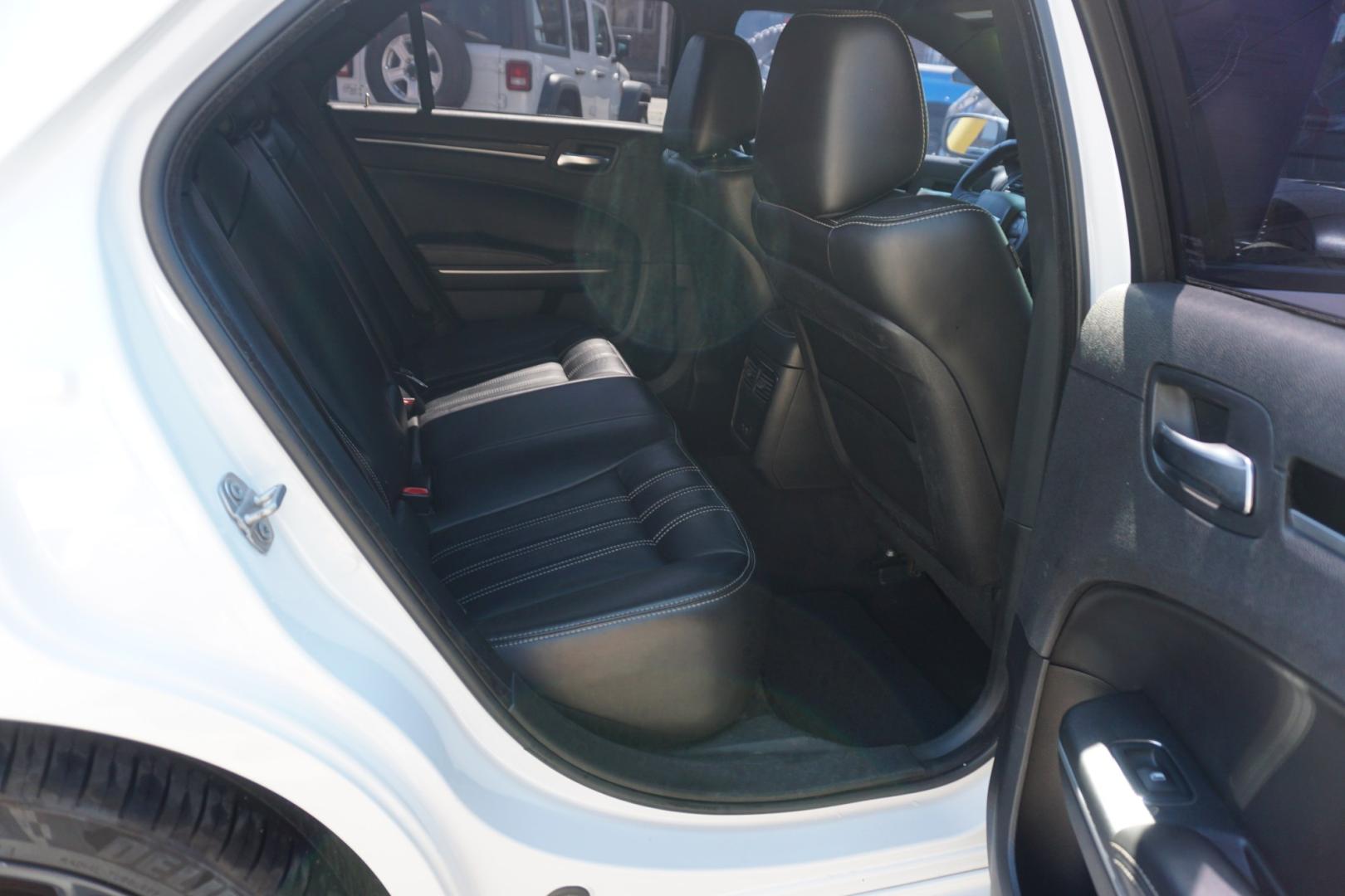 2019 WHITE CHRYSLER 300 300S (2C3CCABG3KH) with an 3.6L V6 engine, AUTOMATIC transmission, located at 312 Centre Ave, Schuylkill Haven, PA, 17972, (570) 593-5278, 40.638130, -76.177383- Photo#35