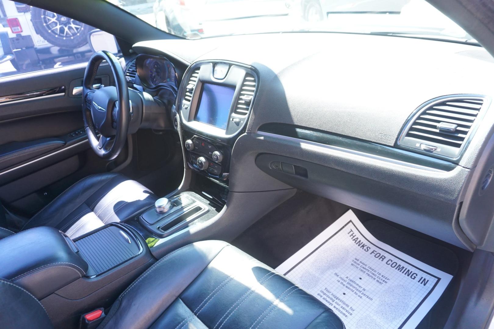 2019 WHITE CHRYSLER 300 300S (2C3CCABG3KH) with an 3.6L V6 engine, AUTOMATIC transmission, located at 312 Centre Ave, Schuylkill Haven, PA, 17972, (570) 593-5278, 40.638130, -76.177383- Photo#37