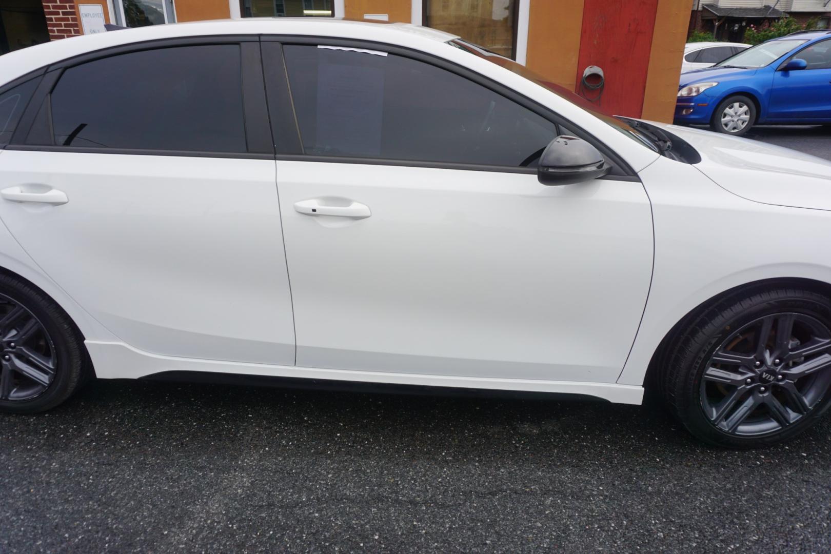2021 WHITE /GRAY KIA FORTE GT-LINE (3KPF34AD4ME) with an 2L I4 engine, AUTOMATIC transmission, located at 312 Centre Ave, Schuylkill Haven, PA, 17972, (570) 593-5278, 40.638130, -76.177383- Photo#14