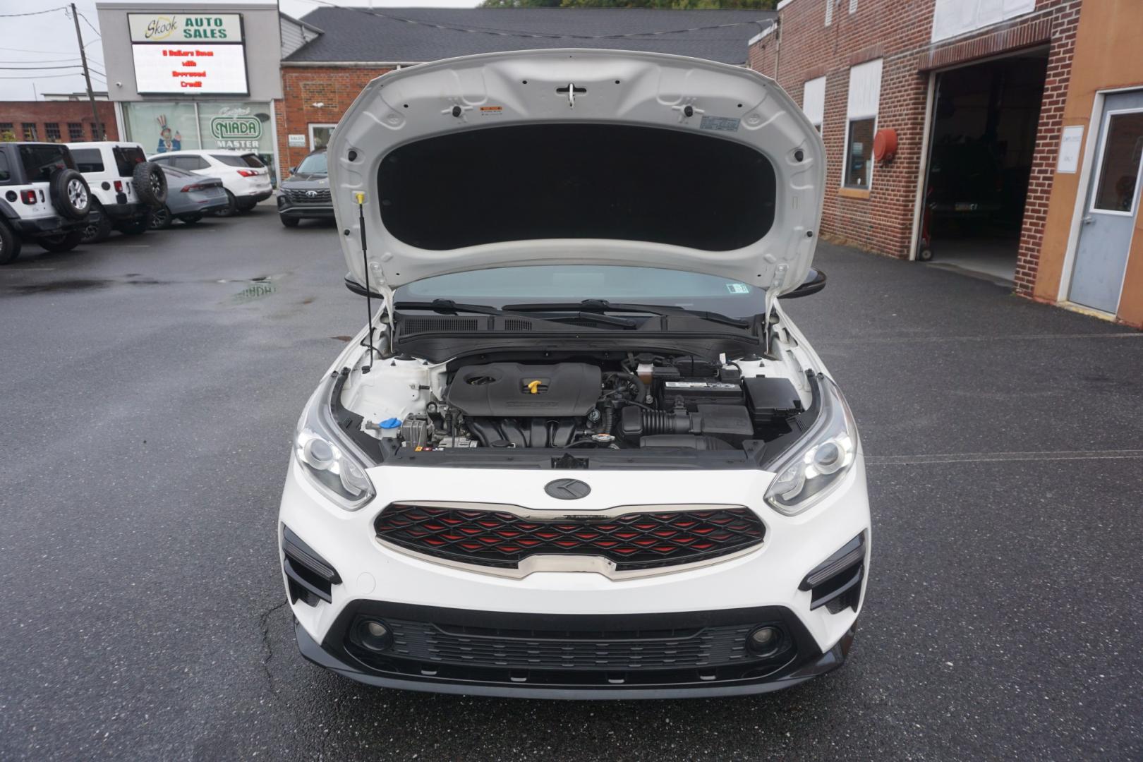 2021 WHITE /GRAY KIA FORTE GT-LINE (3KPF34AD4ME) with an 2L I4 engine, AUTOMATIC transmission, located at 312 Centre Ave, Schuylkill Haven, PA, 17972, (570) 593-5278, 40.638130, -76.177383- Photo#17