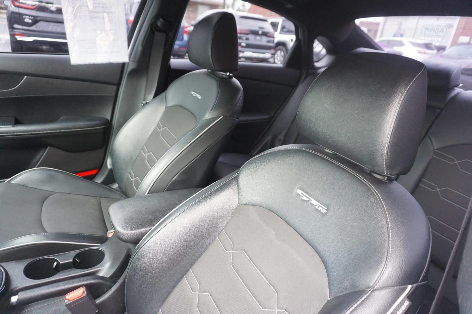 2021 WHITE /GRAY KIA FORTE GT-LINE (3KPF34AD4ME) with an 2L I4 engine, AUTOMATIC transmission, located at 312 Centre Ave, Schuylkill Haven, PA, 17972, (570) 593-5278, 40.638130, -76.177383- Photo#19