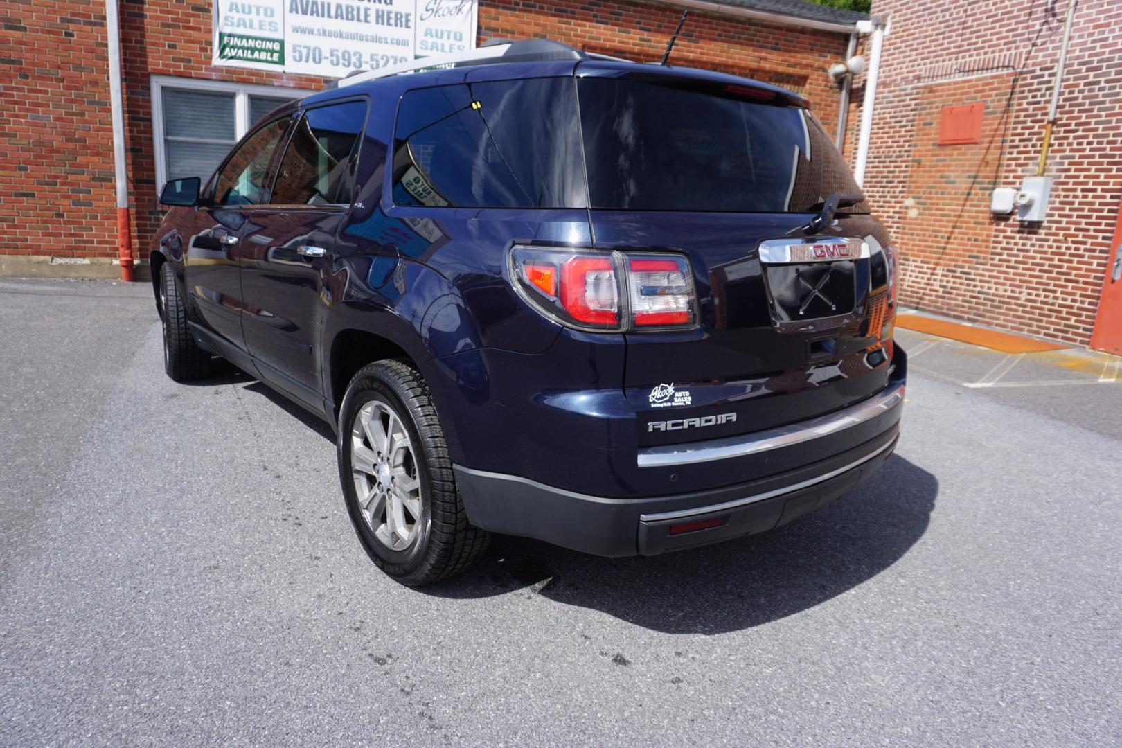 2016 BLUE /BLACK GMC ACADIA SLT (1GKKVRKD4GJ) with an 3.6L V6 engine, AUTOMATIC transmission, located at 312 Centre Ave, Schuylkill Haven, PA, 17972, (570) 593-5278, 40.638130, -76.177383- Photo#8