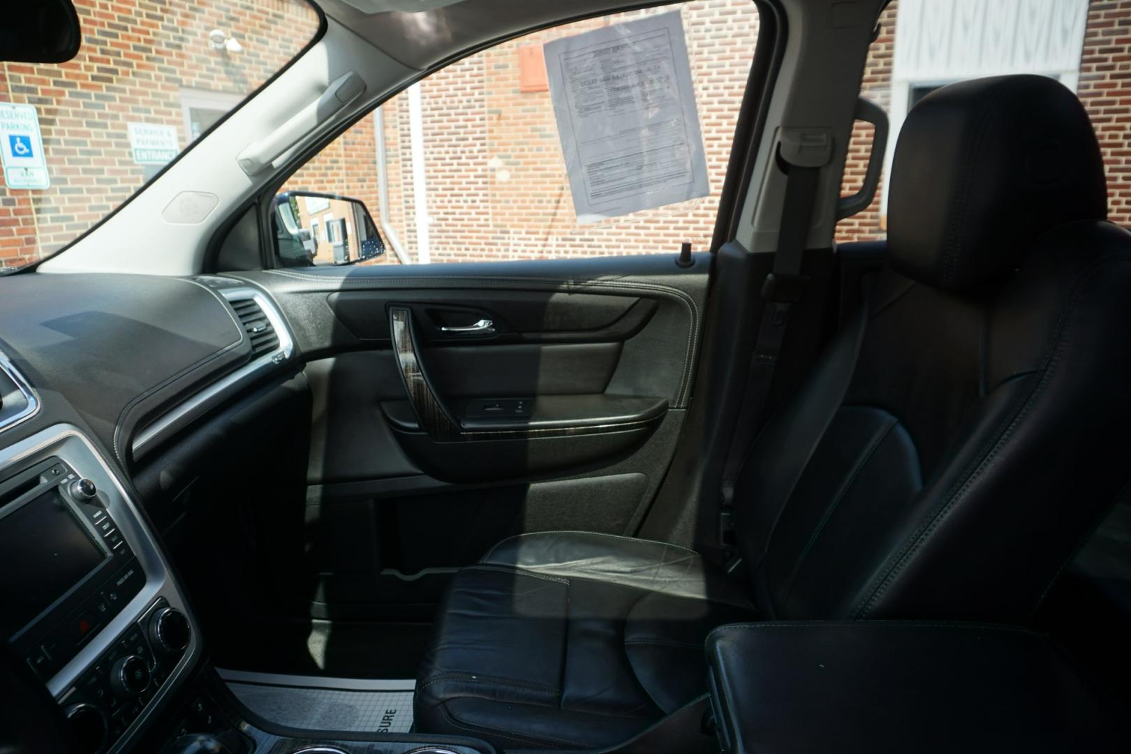 2016 BLUE /BLACK GMC ACADIA SLT (1GKKVRKD4GJ) with an 3.6L V6 engine, AUTOMATIC transmission, located at 312 Centre Ave, Schuylkill Haven, PA, 17972, (570) 593-5278, 40.638130, -76.177383- Photo#18