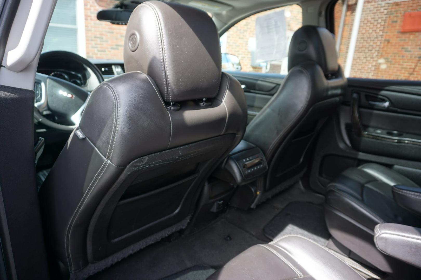 2016 BLUE /BLACK GMC ACADIA SLT (1GKKVRKD4GJ) with an 3.6L V6 engine, AUTOMATIC transmission, located at 312 Centre Ave, Schuylkill Haven, PA, 17972, (570) 593-5278, 40.638130, -76.177383- Photo#25