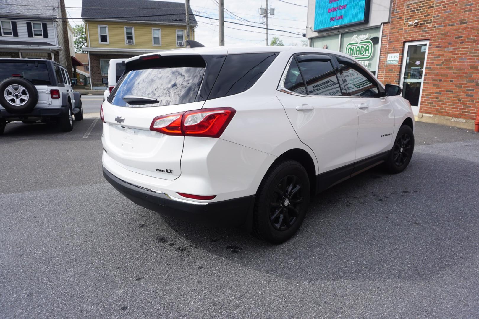 2020 WHITE /BLACK CHEVROLET EQUINOX LT (2GNAXUEV4L6) with an 1.5L I4 engine, AUTOMATIC transmission, located at 312 Centre Ave, Schuylkill Haven, PA, 17972, (570) 593-5278, 40.638130, -76.177383- Photo#10