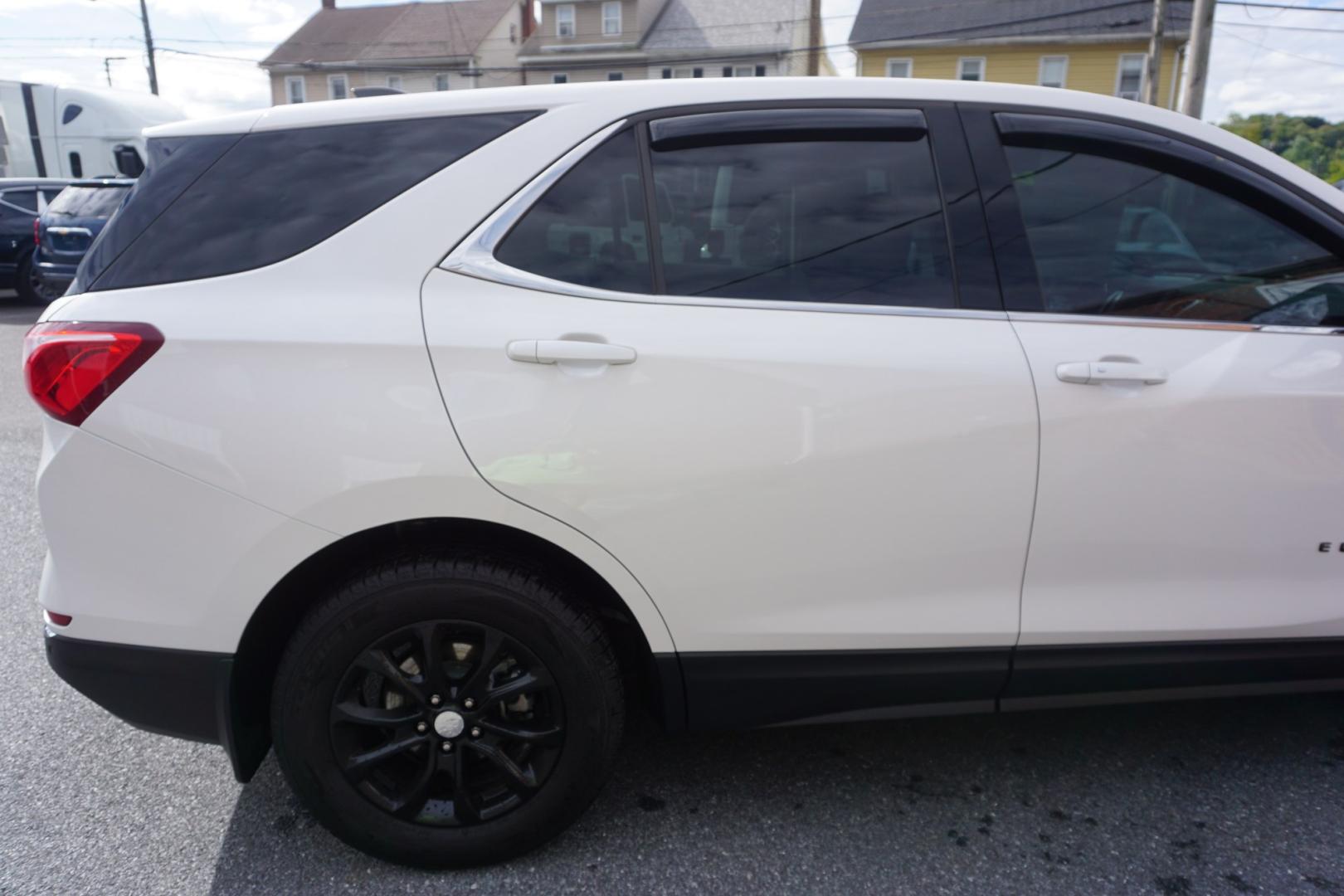 2020 WHITE /BLACK CHEVROLET EQUINOX LT (2GNAXUEV4L6) with an 1.5L I4 engine, AUTOMATIC transmission, located at 312 Centre Ave, Schuylkill Haven, PA, 17972, (570) 593-5278, 40.638130, -76.177383- Photo#12