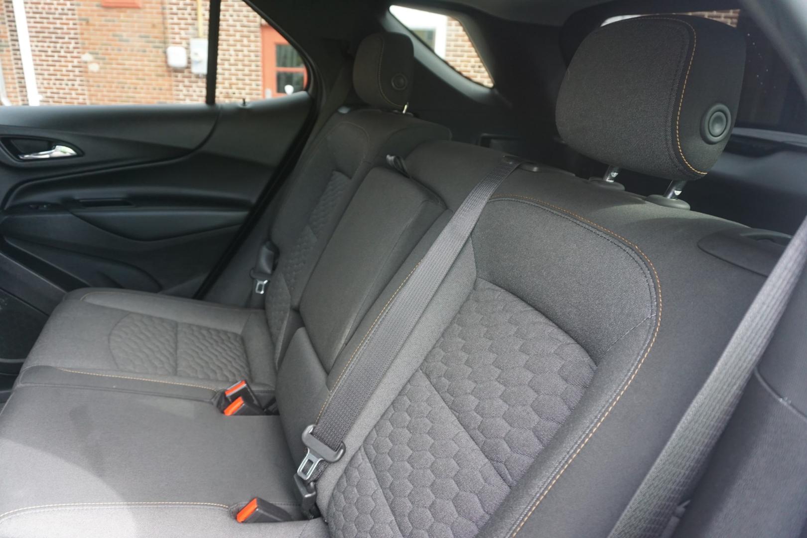 2020 WHITE /BLACK CHEVROLET EQUINOX LT (2GNAXUEV4L6) with an 1.5L I4 engine, AUTOMATIC transmission, located at 312 Centre Ave, Schuylkill Haven, PA, 17972, (570) 593-5278, 40.638130, -76.177383- Photo#29