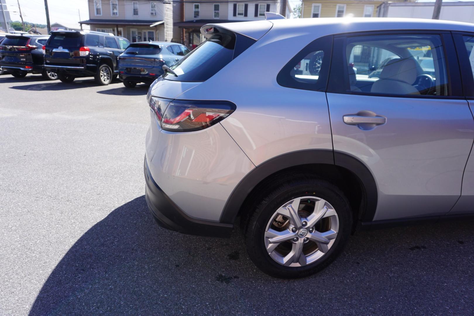 2024 SILVER /GRAY HONDA HR-V LX (3CZRZ2H33RM) with an 2L I4 engine, CVT transmission, located at 312 Centre Ave, Schuylkill Haven, PA, 17972, (570) 593-5278, 40.638130, -76.177383- Photo#12