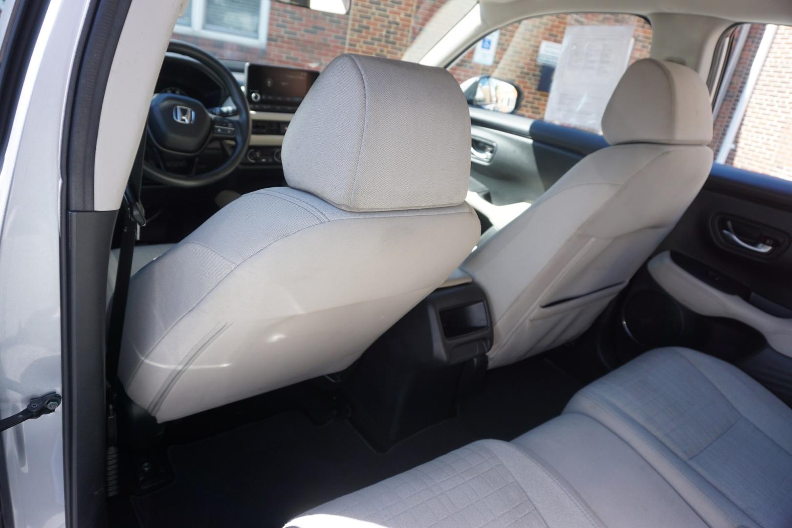 2024 SILVER /GRAY HONDA HR-V LX (3CZRZ2H33RM) with an 2L I4 engine, CVT transmission, located at 312 Centre Ave, Schuylkill Haven, PA, 17972, (570) 593-5278, 40.638130, -76.177383- Photo#26