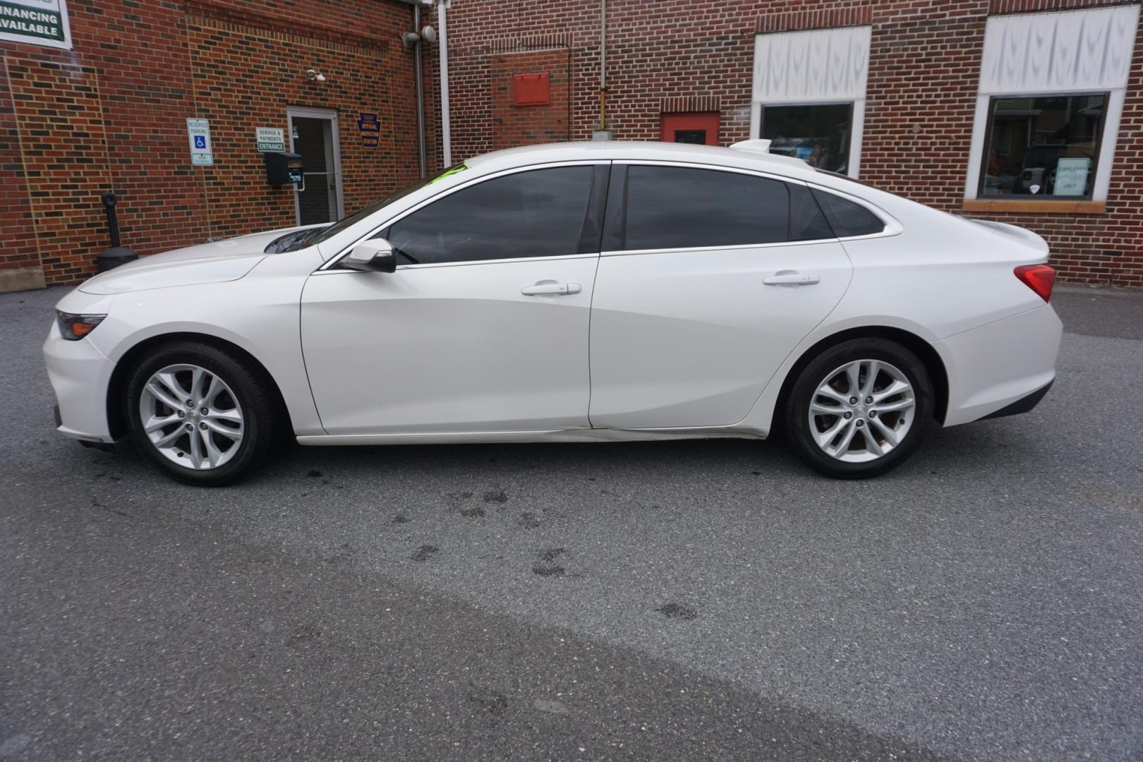 2016 WHITE /BLACK CHEVROLET MALIBU L (1G1ZE5ST2GF) with an 1.5L I4 engine, AUTOMATIC transmission, located at 312 Centre Ave, Schuylkill Haven, PA, 17972, (570) 593-5278, 40.638130, -76.177383- Photo#1
