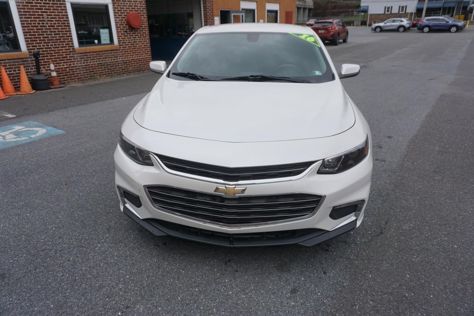 2016 WHITE /BLACK CHEVROLET MALIBU L (1G1ZE5ST2GF) with an 1.5L I4 engine, AUTOMATIC transmission, located at 312 Centre Ave, Schuylkill Haven, PA, 17972, (570) 593-5278, 40.638130, -76.177383- Photo#2