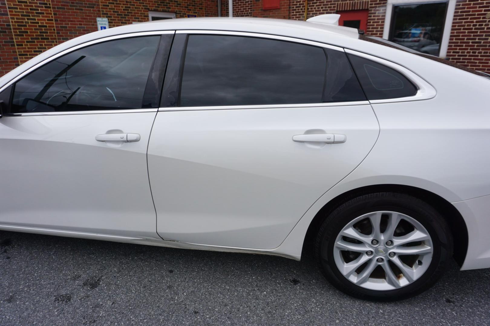 2016 WHITE /BLACK CHEVROLET MALIBU L (1G1ZE5ST2GF) with an 1.5L I4 engine, AUTOMATIC transmission, located at 312 Centre Ave, Schuylkill Haven, PA, 17972, (570) 593-5278, 40.638130, -76.177383- Photo#6