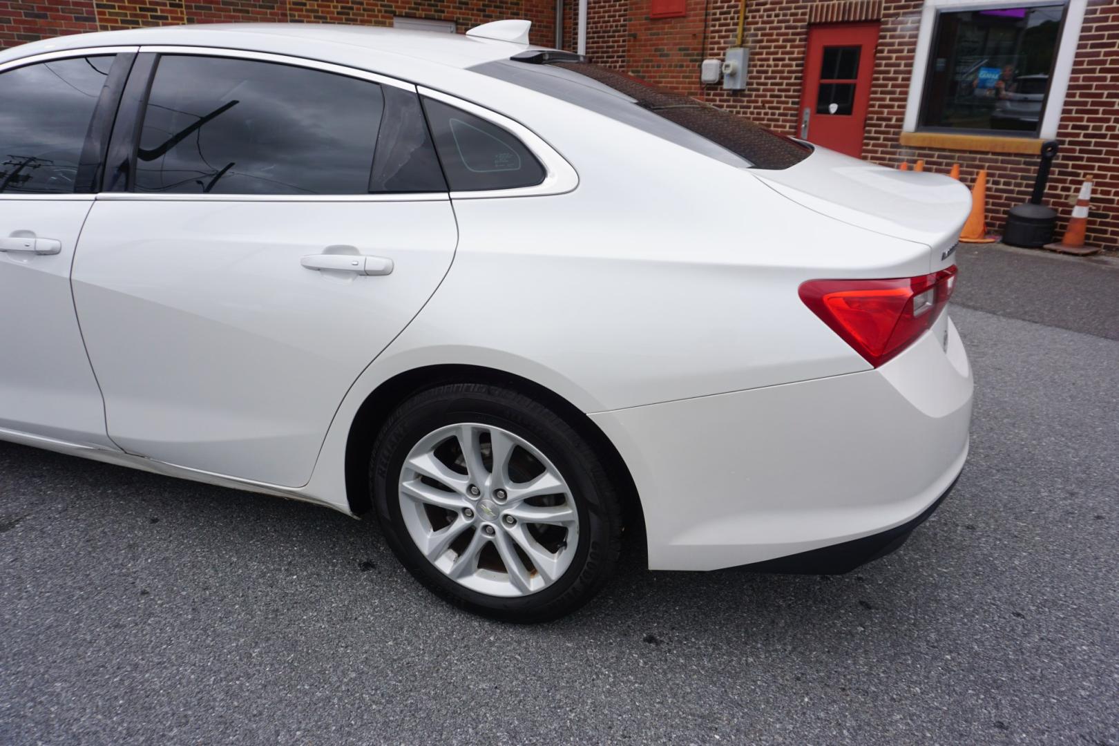 2016 WHITE /BLACK CHEVROLET MALIBU L (1G1ZE5ST2GF) with an 1.5L I4 engine, AUTOMATIC transmission, located at 312 Centre Ave, Schuylkill Haven, PA, 17972, (570) 593-5278, 40.638130, -76.177383- Photo#7