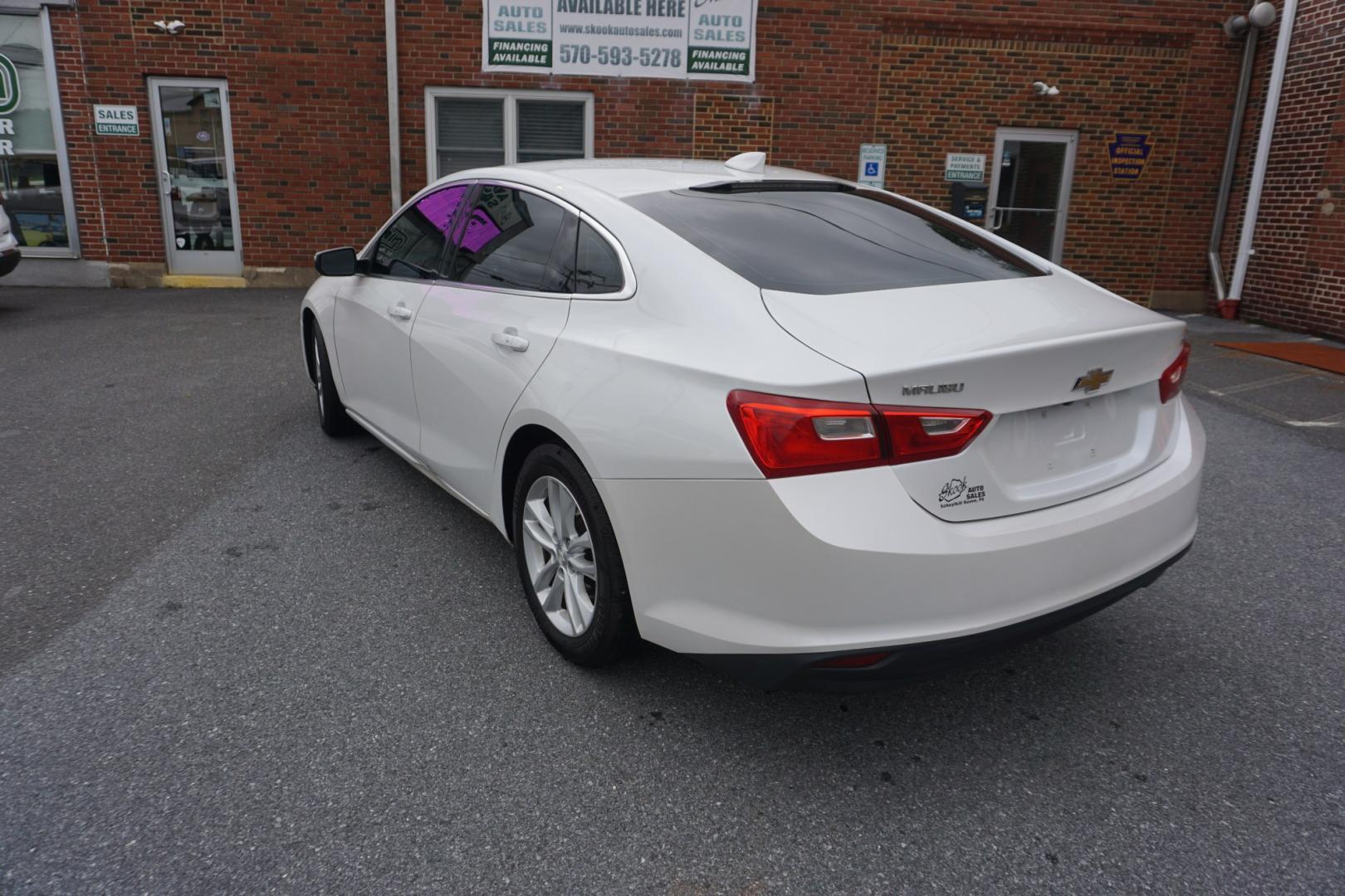 2016 WHITE /BLACK CHEVROLET MALIBU L (1G1ZE5ST2GF) with an 1.5L I4 engine, AUTOMATIC transmission, located at 312 Centre Ave, Schuylkill Haven, PA, 17972, (570) 593-5278, 40.638130, -76.177383- Photo#8