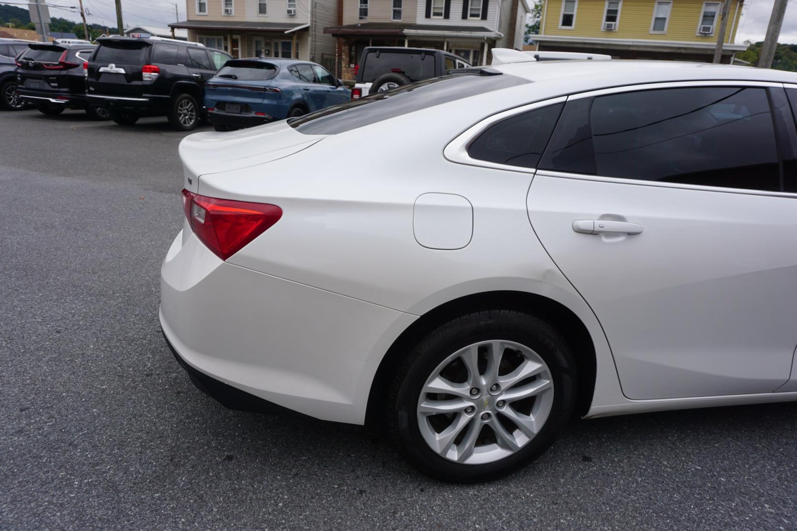 2016 WHITE /BLACK CHEVROLET MALIBU L (1G1ZE5ST2GF) with an 1.5L I4 engine, AUTOMATIC transmission, located at 312 Centre Ave, Schuylkill Haven, PA, 17972, (570) 593-5278, 40.638130, -76.177383- Photo#12