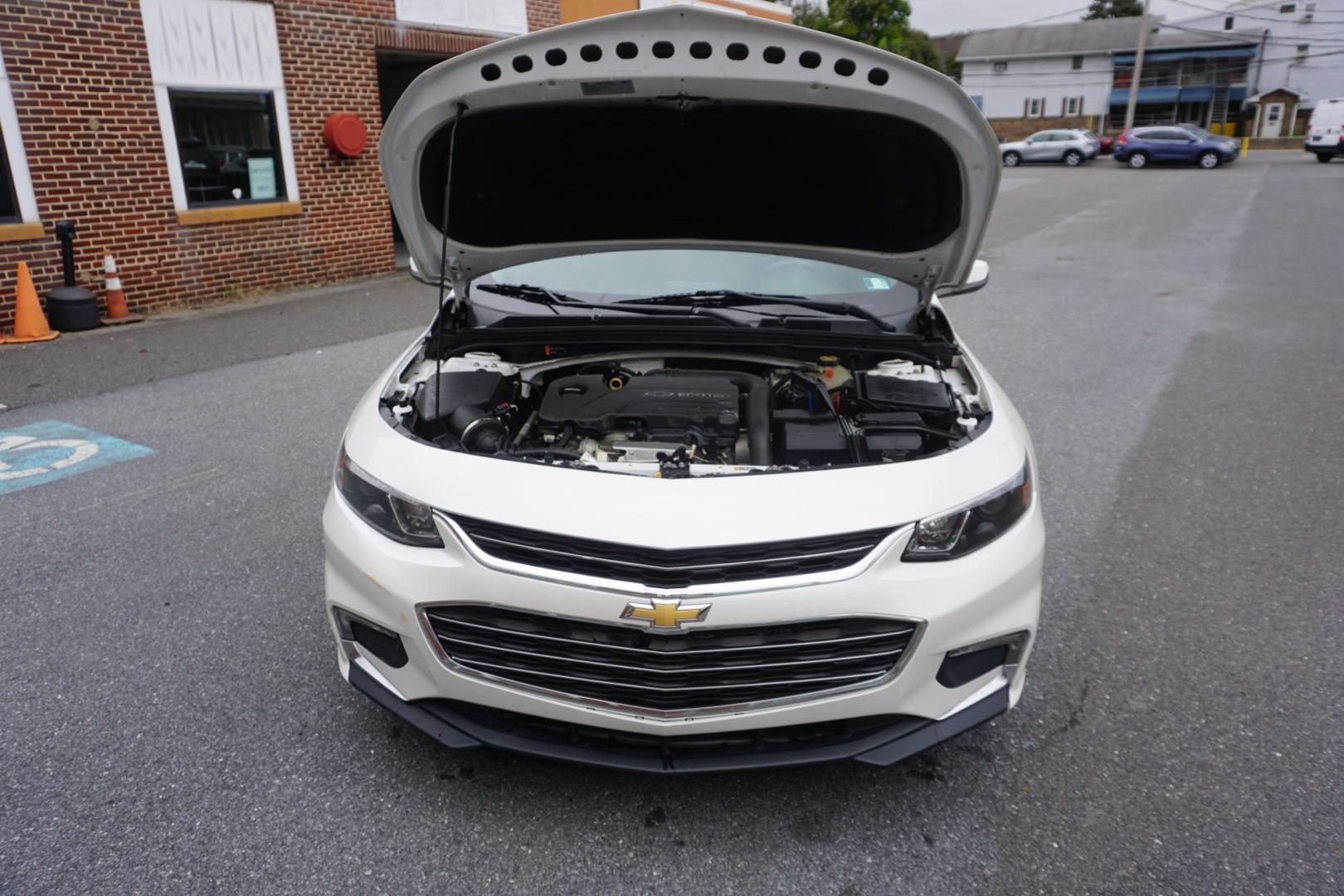 2016 WHITE /BLACK CHEVROLET MALIBU L (1G1ZE5ST2GF) with an 1.5L I4 engine, AUTOMATIC transmission, located at 312 Centre Ave, Schuylkill Haven, PA, 17972, (570) 593-5278, 40.638130, -76.177383- Photo#17
