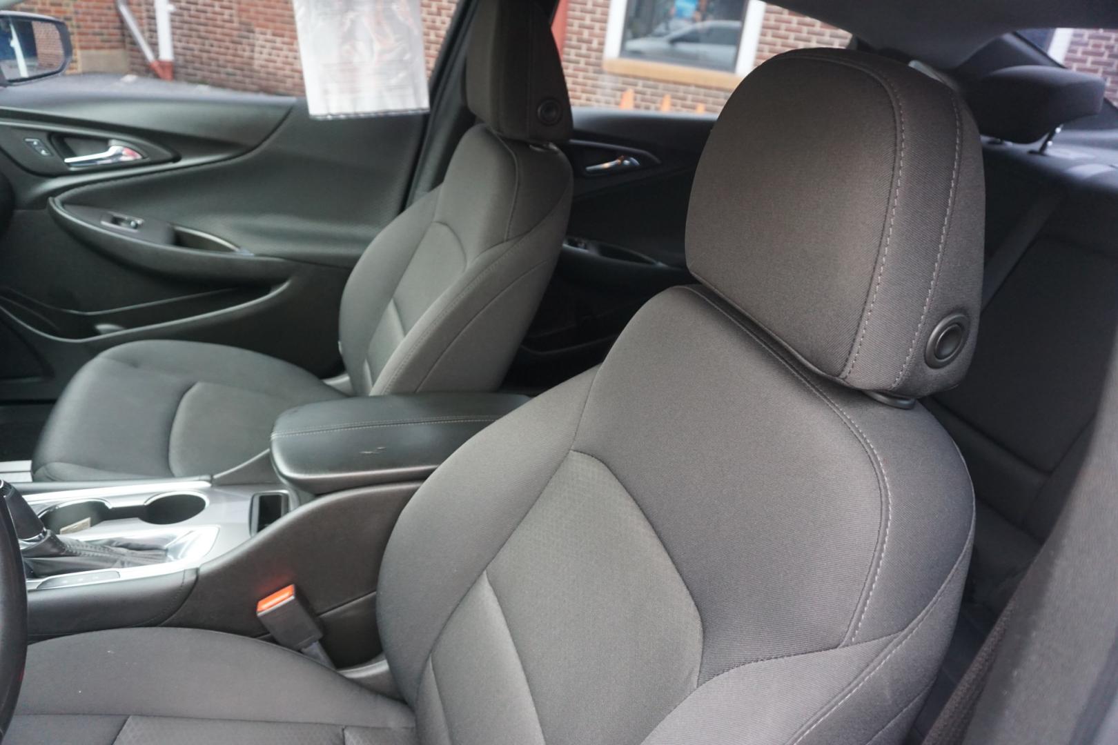 2016 WHITE /BLACK CHEVROLET MALIBU L (1G1ZE5ST2GF) with an 1.5L I4 engine, AUTOMATIC transmission, located at 312 Centre Ave, Schuylkill Haven, PA, 17972, (570) 593-5278, 40.638130, -76.177383- Photo#21
