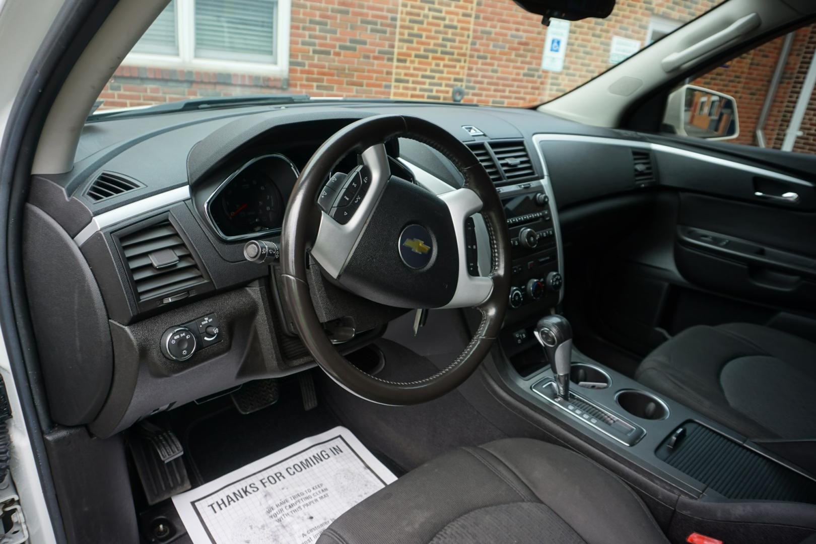 2011 White CHEVROLET TRAVERSE LT (1GNKVGED3BJ) with an 3.6L V6 engine, AUTOMATIC transmission, located at 312 Centre Ave, Schuylkill Haven, PA, 17972, (570) 593-5278, 40.638130, -76.177383- Photo#20