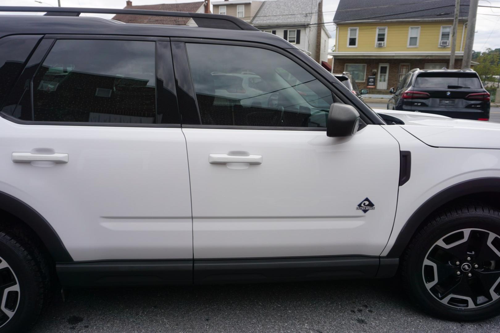 2021 WHITE /BLACK FORD BRONCO SPORT OUTER BANKS (3FMCR9C66MR) with an 1.5L I3 engine, AUTOMATIC transmission, located at 312 Centre Ave, Schuylkill Haven, PA, 17972, (570) 593-5278, 40.638130, -76.177383- Photo#13