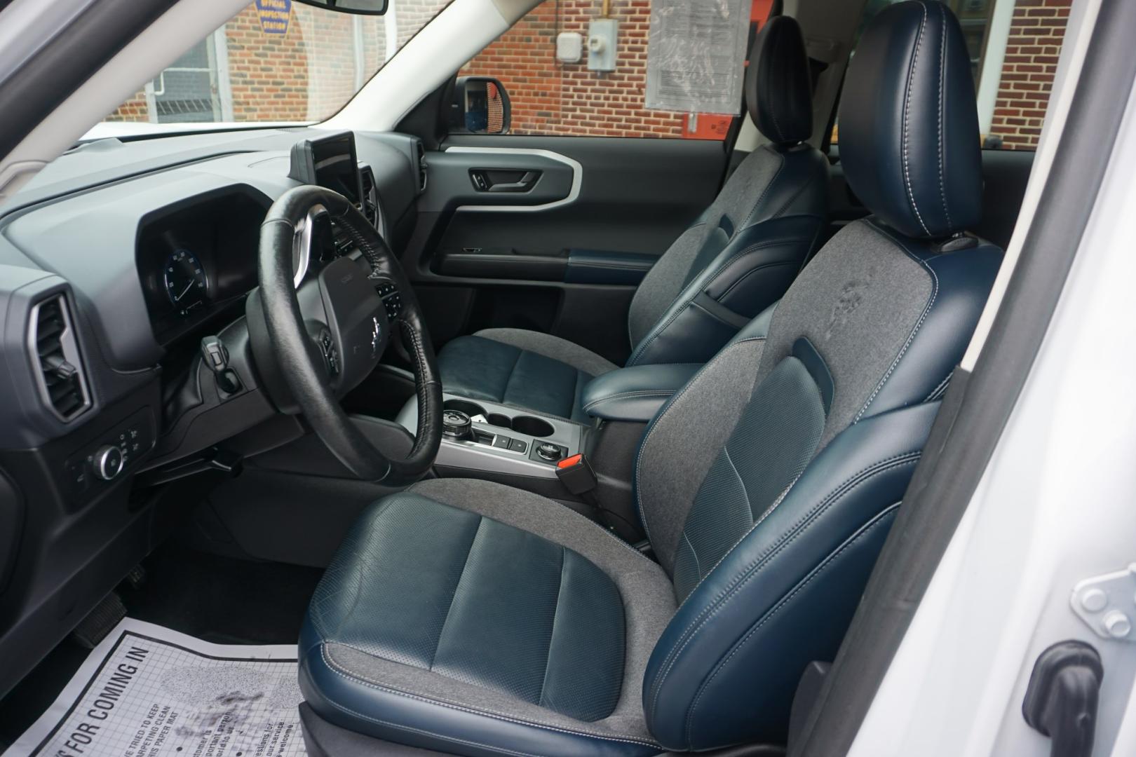 2021 WHITE /BLACK FORD BRONCO SPORT OUTER BANKS (3FMCR9C66MR) with an 1.5L I3 engine, AUTOMATIC transmission, located at 312 Centre Ave, Schuylkill Haven, PA, 17972, (570) 593-5278, 40.638130, -76.177383- Photo#21