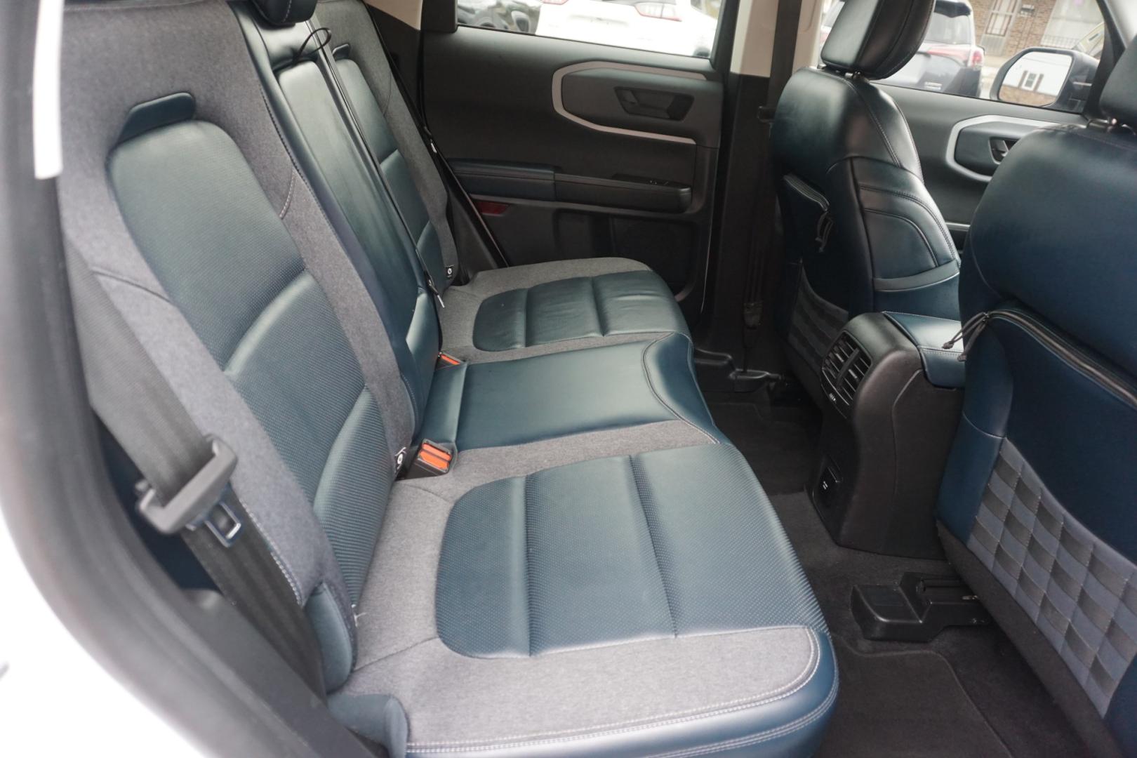 2021 WHITE /BLACK FORD BRONCO SPORT OUTER BANKS (3FMCR9C66MR) with an 1.5L I3 engine, AUTOMATIC transmission, located at 312 Centre Ave, Schuylkill Haven, PA, 17972, (570) 593-5278, 40.638130, -76.177383- Photo#36