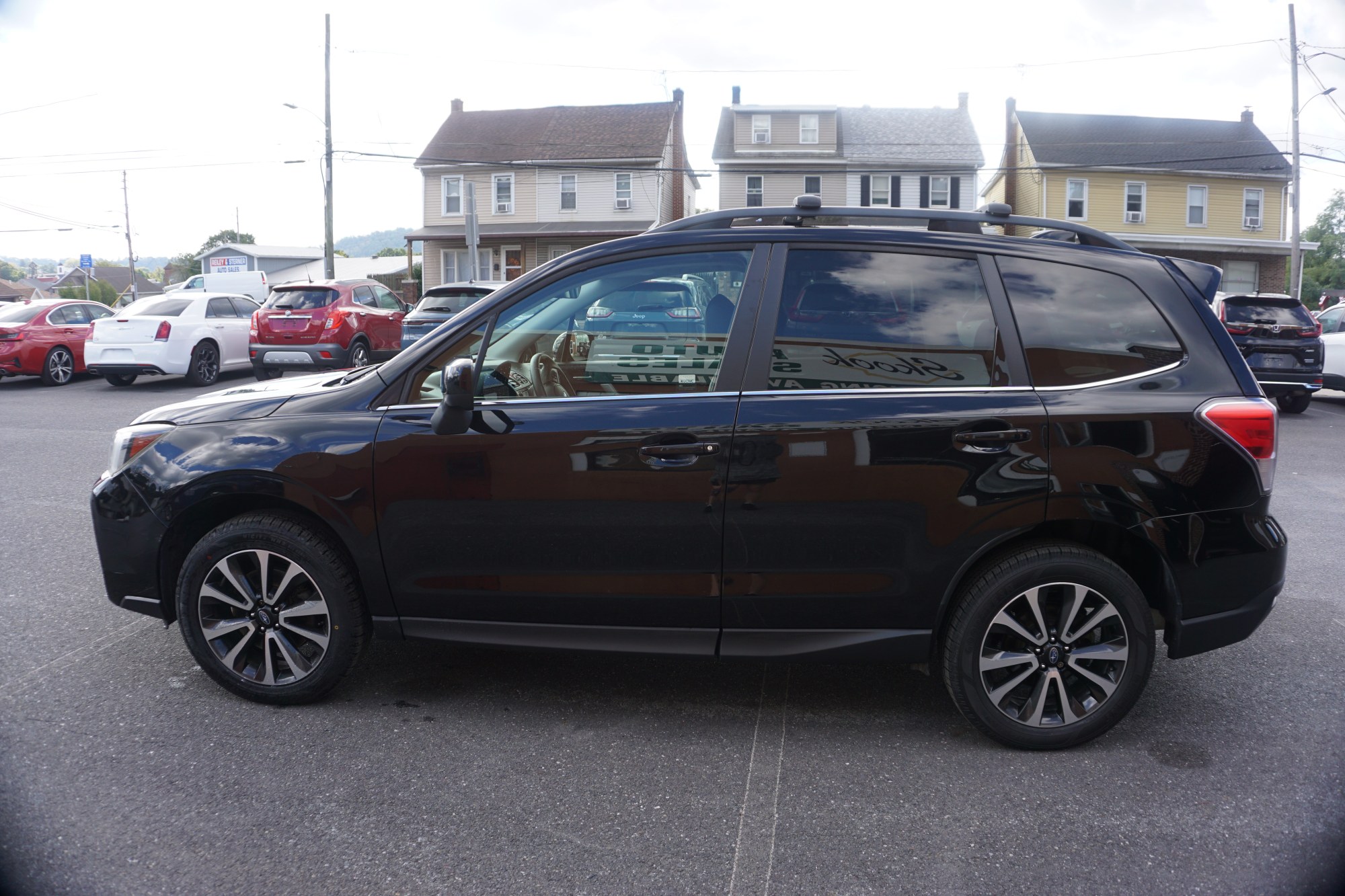 photo of 2017 SUBARU FORESTER PREMIUM