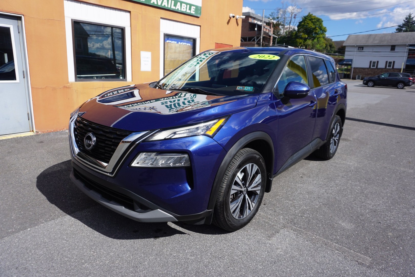 2022 BLUE /GRAY NISSAN ROGUE SV (5N1BT3BBXNC) with an 1.5L I3 engine, CVT transmission, located at 312 Centre Ave, Schuylkill Haven, PA, 17972, (570) 593-5278, 40.638130, -76.177383- Photo#10