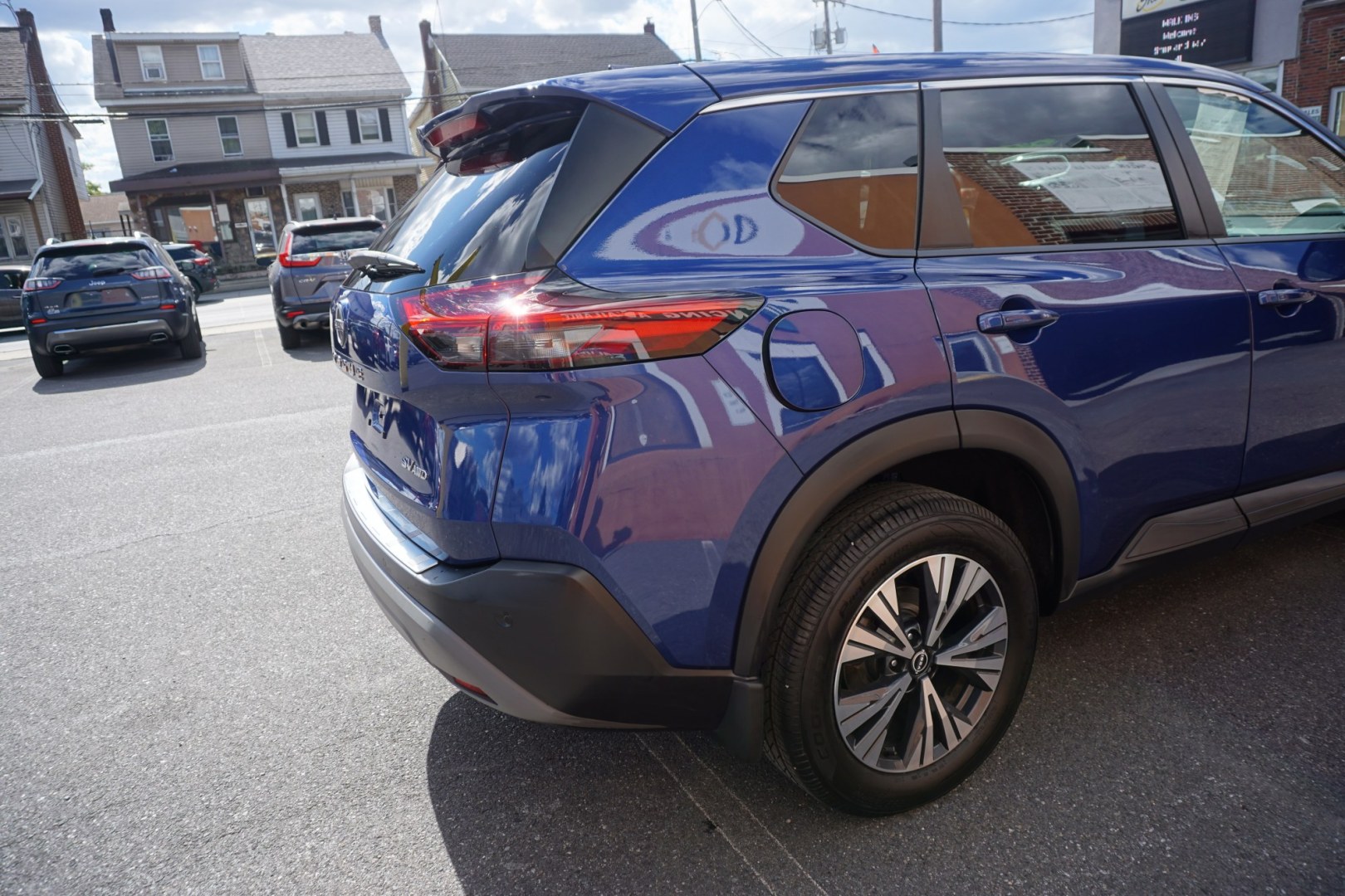 2022 BLUE /GRAY NISSAN ROGUE SV (5N1BT3BBXNC) with an 1.5L I3 engine, CVT transmission, located at 312 Centre Ave, Schuylkill Haven, PA, 17972, (570) 593-5278, 40.638130, -76.177383- Photo#19