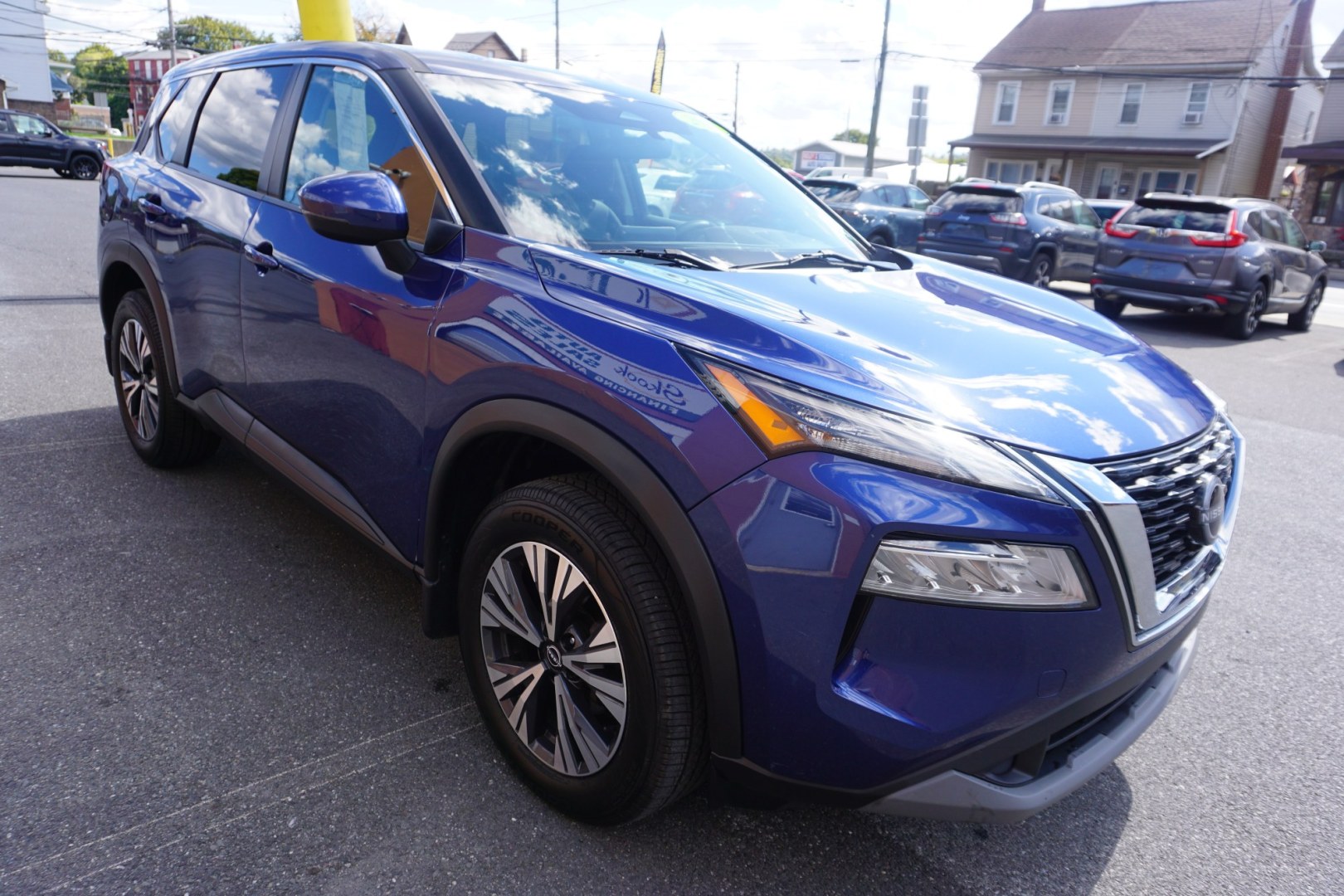 2022 BLUE /GRAY NISSAN ROGUE SV (5N1BT3BBXNC) with an 1.5L I3 engine, CVT transmission, located at 312 Centre Ave, Schuylkill Haven, PA, 17972, (570) 593-5278, 40.638130, -76.177383- Photo#23