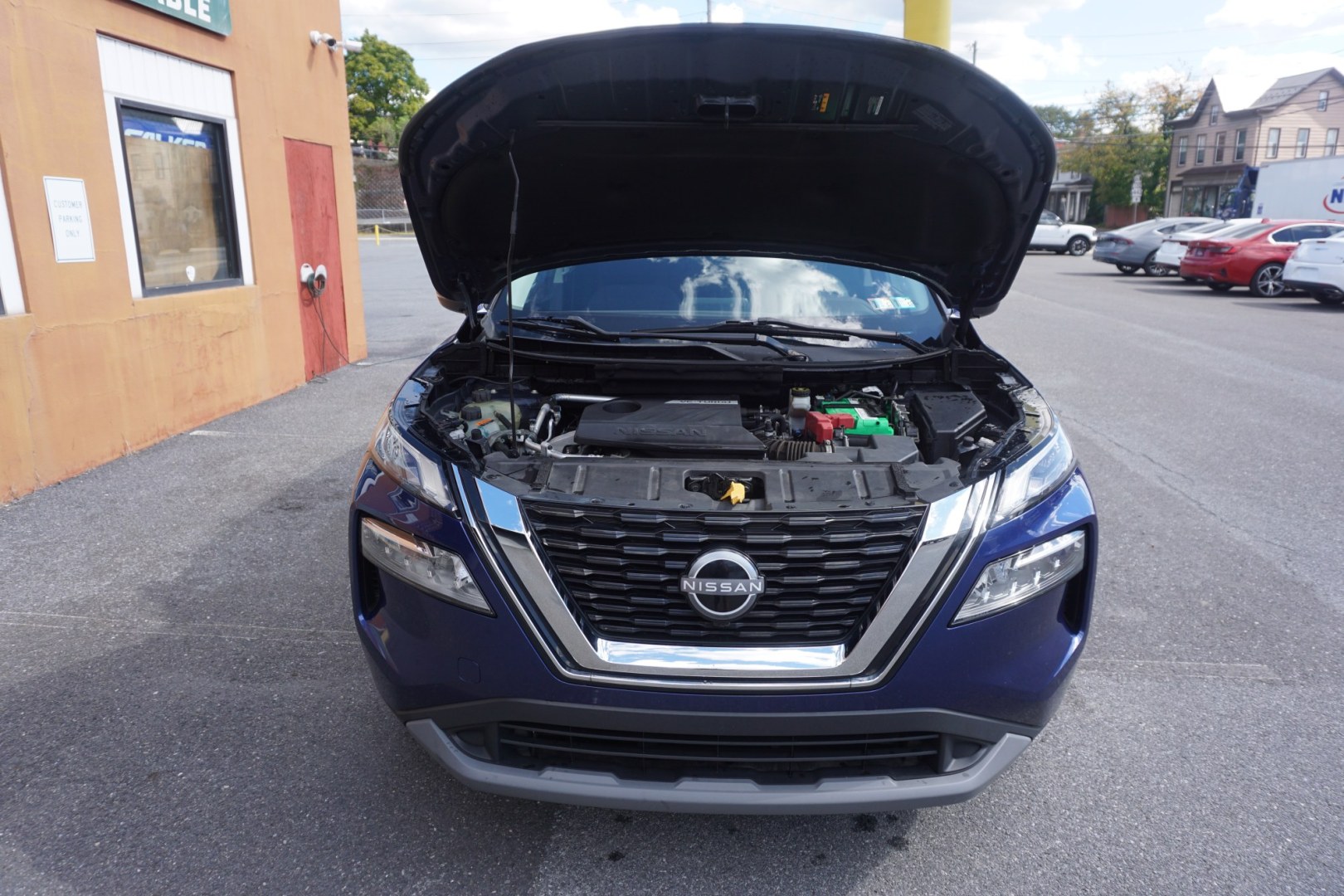 2022 BLUE /GRAY NISSAN ROGUE SV (5N1BT3BBXNC) with an 1.5L I3 engine, CVT transmission, located at 312 Centre Ave, Schuylkill Haven, PA, 17972, (570) 593-5278, 40.638130, -76.177383- Photo#24