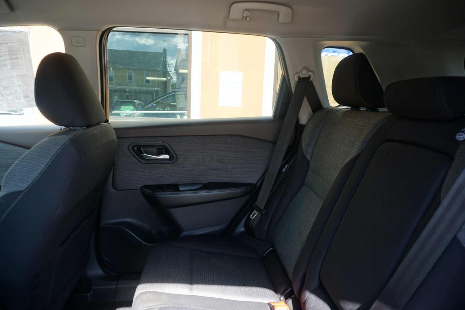 2022 BLUE /GRAY NISSAN ROGUE SV (5N1BT3BBXNC) with an 1.5L I3 engine, CVT transmission, located at 312 Centre Ave, Schuylkill Haven, PA, 17972, (570) 593-5278, 40.638130, -76.177383- Photo#34